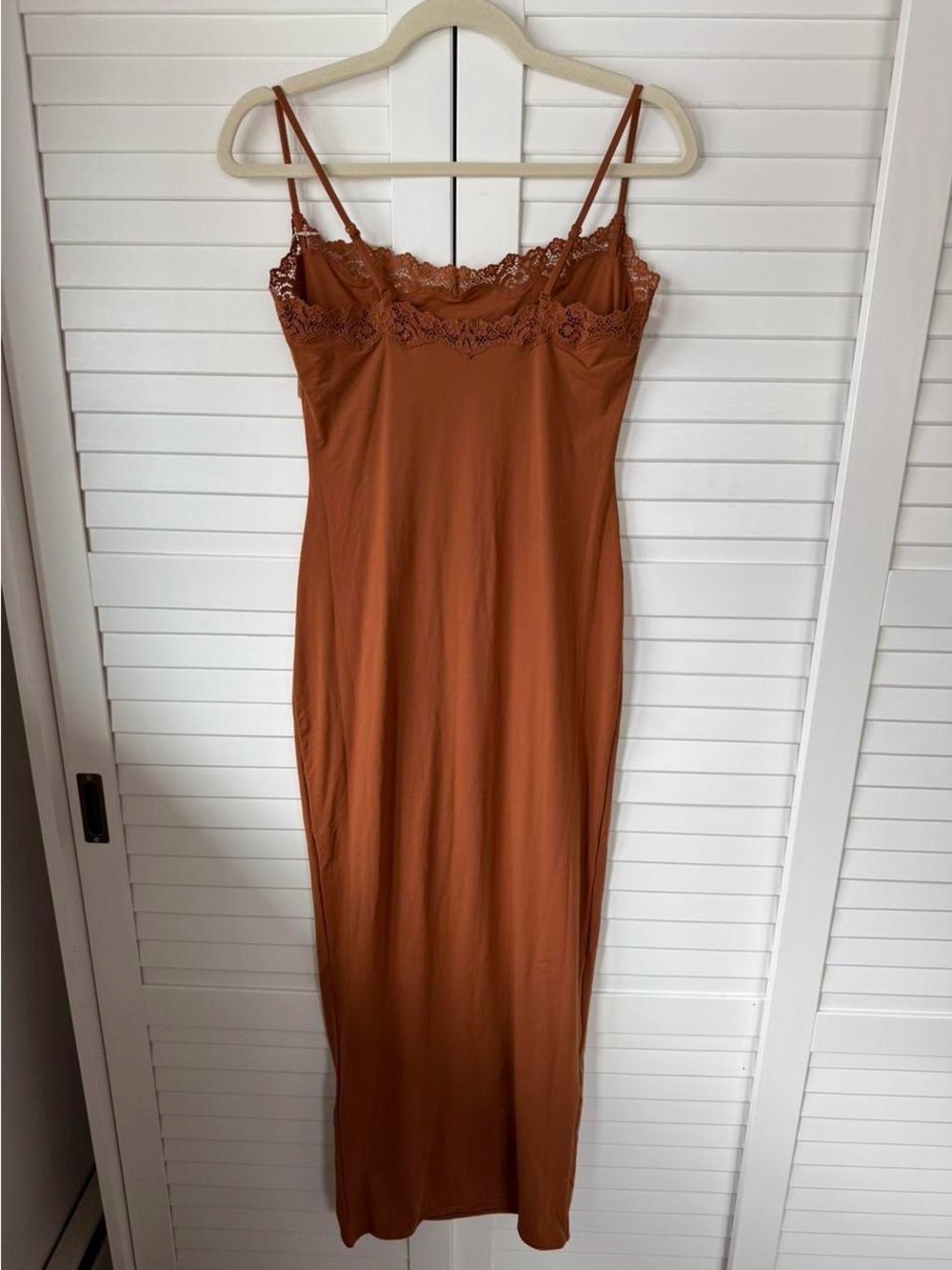 SKIMS Fits Everybody Lace Long Slip Dress - Picture 5 of 7